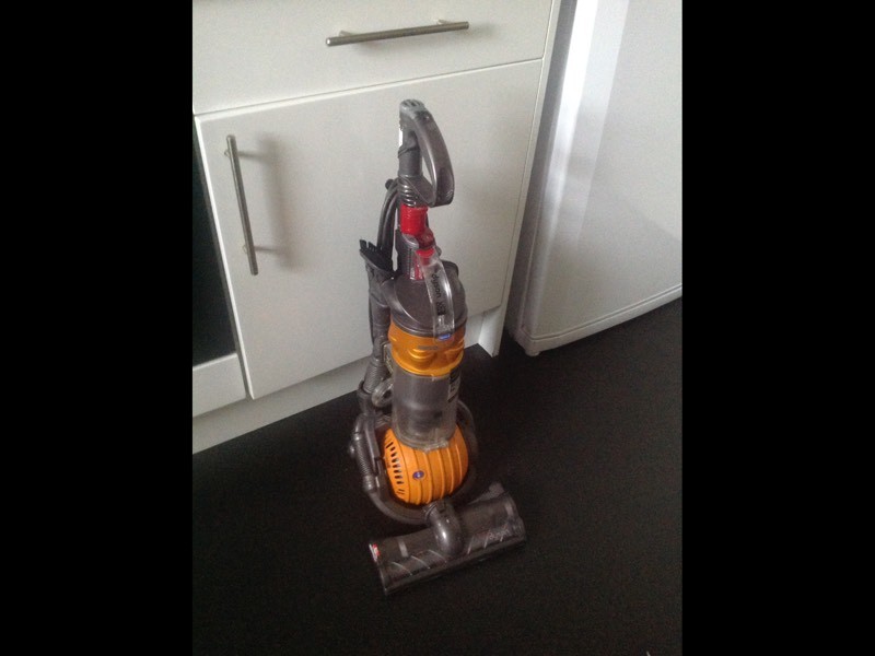 dyson dc24 weight