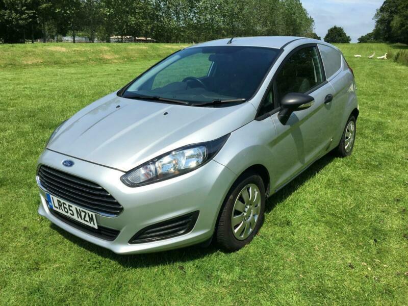 Ford fiesta van