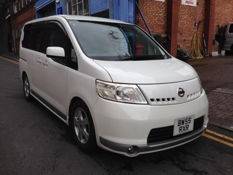 Nissan serena 2005