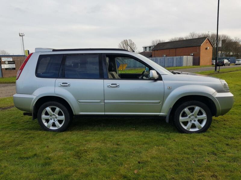 Nissan x trail columbia