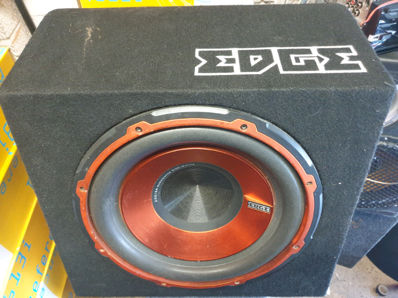 NEARLY NEW 12 INCH EDGE SUB WITH AMP in Kings Norton, West Midlands