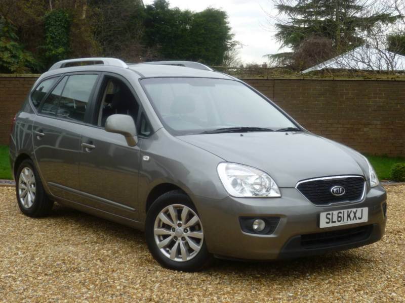 Kia carens 2011