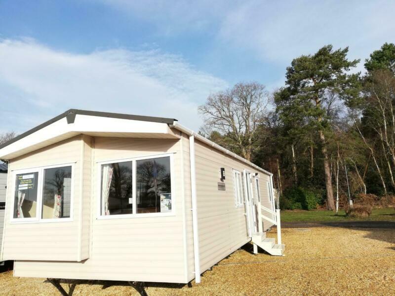Luxury Caravan for sale OAKDENE FOREST PARK in Ringwood, Hampshire