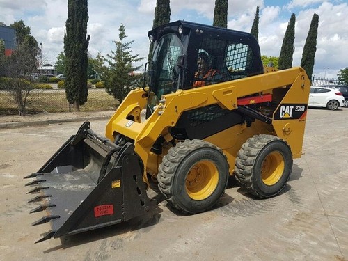 2014 CATERPILLAR 236D SKID STEER LOADER A/C HEAT CAB