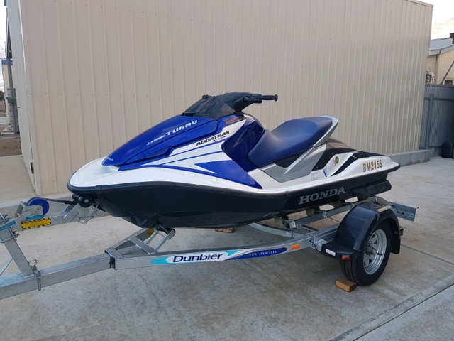 Honda aquatrax r12x