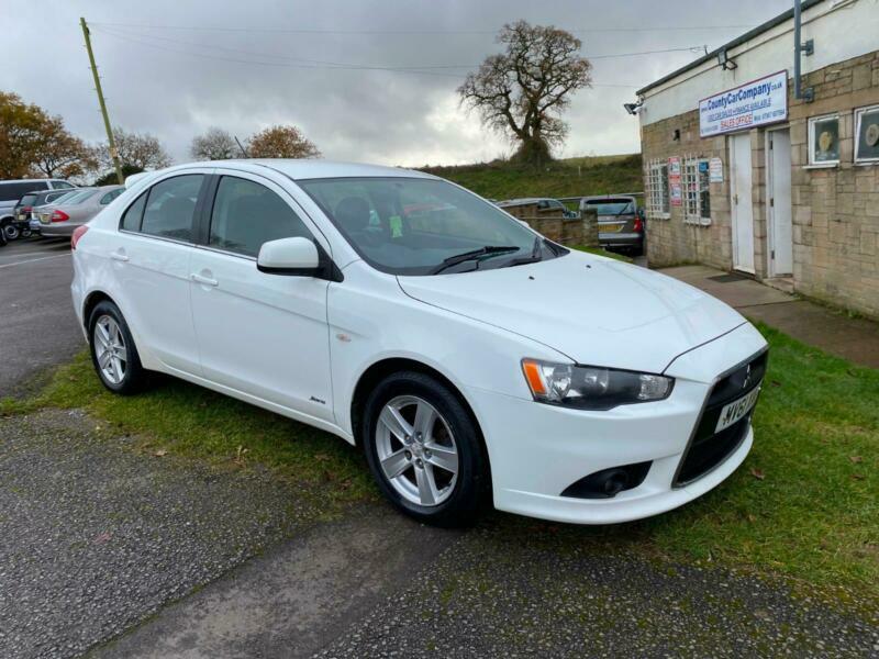 Mitsubishi lancer hatchback