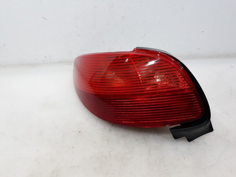 16544033 Feu ArriÃ¨Re Gauche Pour Peugeot 206 Cc 2001 1463266