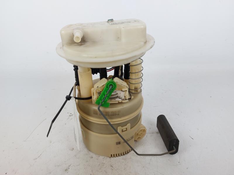 8200903683 Pompe Ã  Essence Pour Dacia Sandero I (B90) 1.4b Kw55 - 75cv 198833