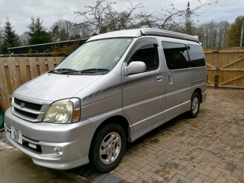 Тойота touring hiace