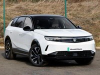 2025 Vauxhall Grandland 157kW GS 73kWh 5dr Auto Hatchback Electric Automatic