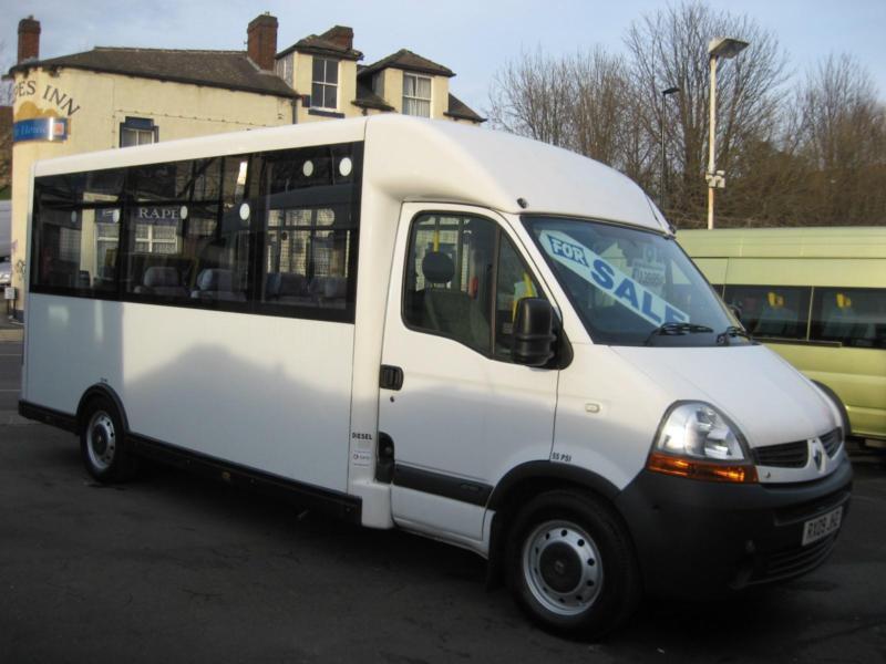 RENAULT MASTER KFS FREEDOM LOWFLOOR WHEELCHAIR ACCESSIBLE DISABILITY MINIBUS in Sheffield