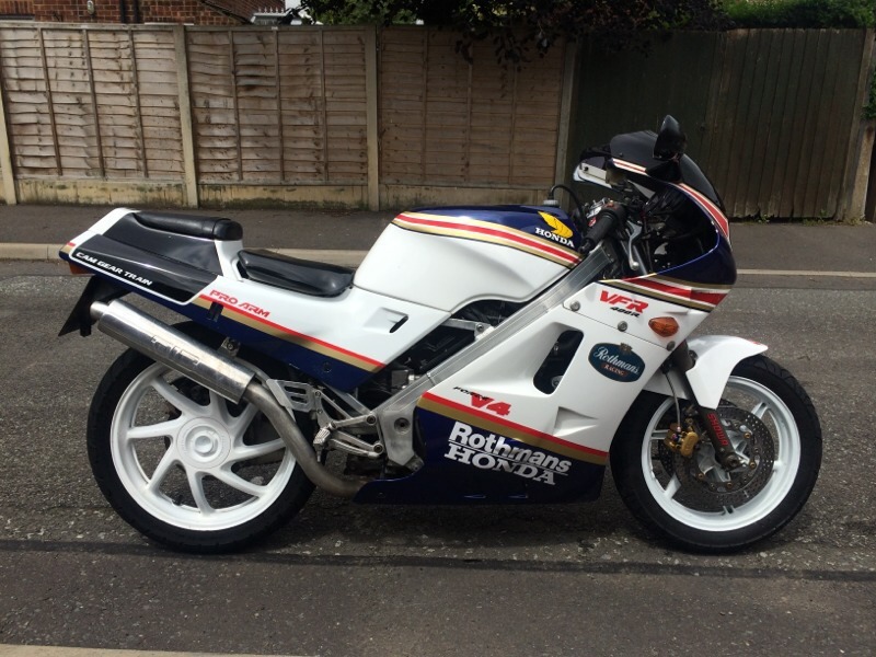 Honda vfr 400 r