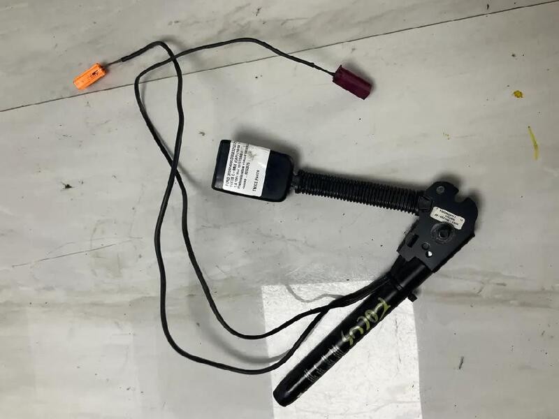 PRETENSIONATORE CINTURE SICUREZZA FORD FOCUS C-MAX (CAP) (10/03>12/08<) 1.6