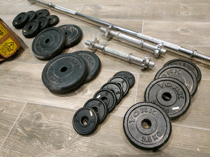York Weight Lifting Set in Letchworth Garden City, Hertfordshire