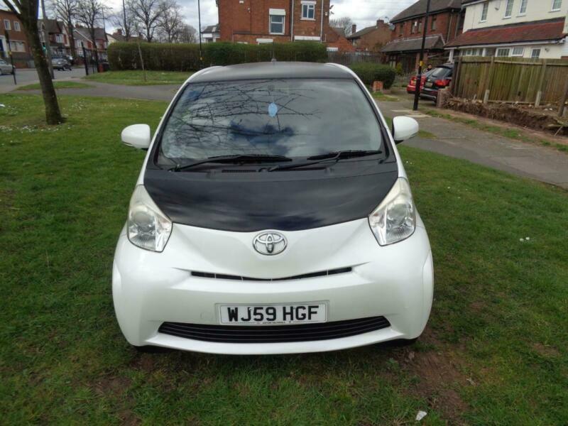 Toyota iq 2010