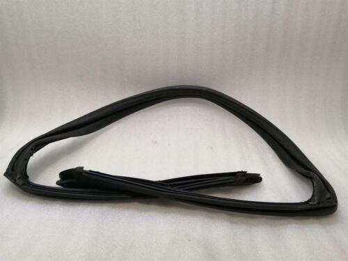 PORSCHE BOXSTER 718 Windshield Header Seal 98153707704 Halterung Dichtungsprofil