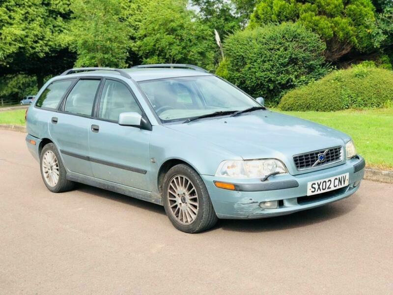 Volvo v40 2002