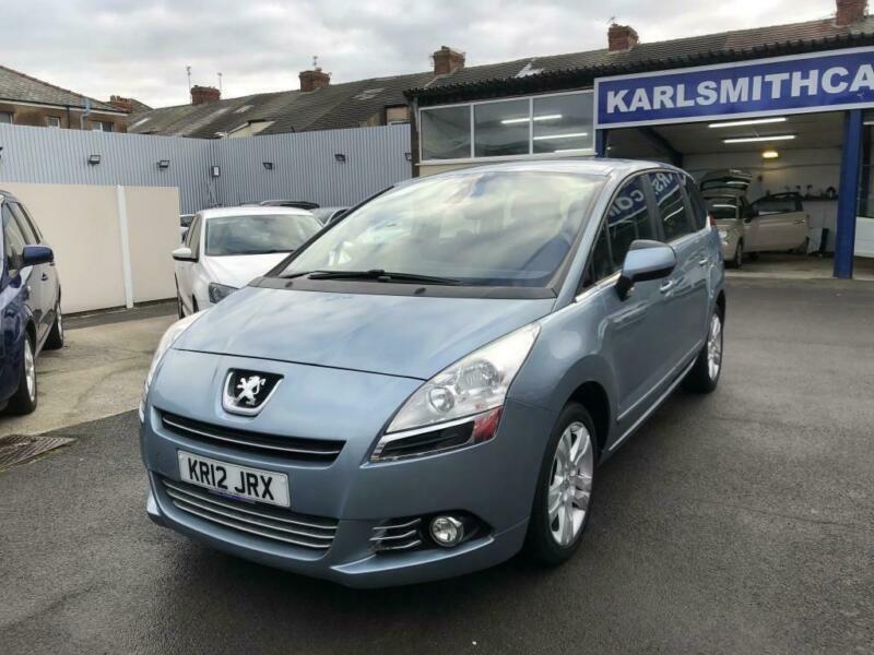 Peugeot 5008 2012