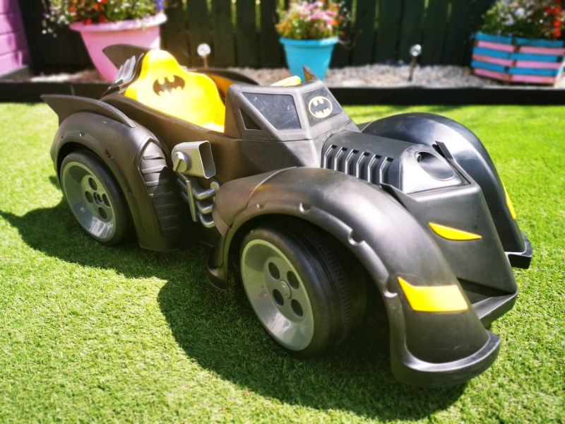 Batman�s 12v Electric Ride On Batmobile! in