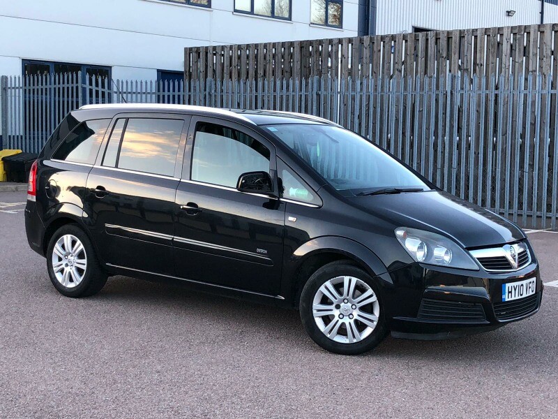 Opel zafira 2010 года