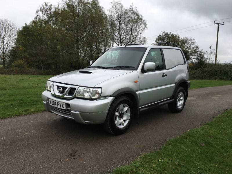 Nissan Terrano Groove Limited Edition Price Specs Review Pics