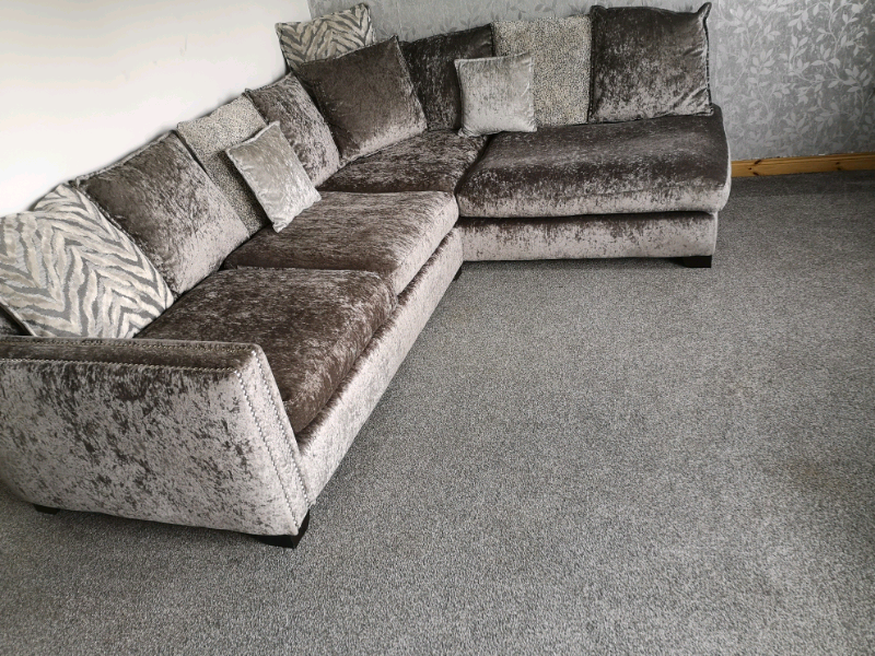 Dfs Crushed velvet sofa in Dingwall, Highland Gumtree
