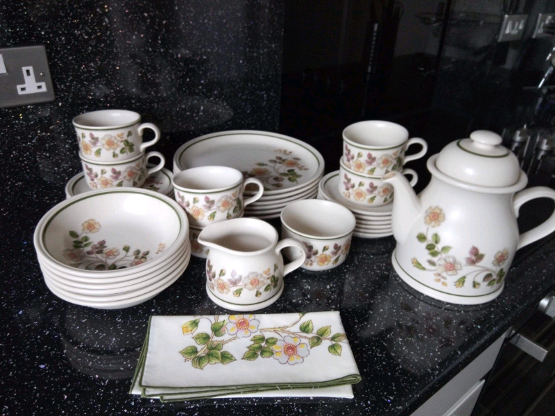 Dinner & Tea Set (M&S Autumn Leaves) REVISED LISTING* in Washington