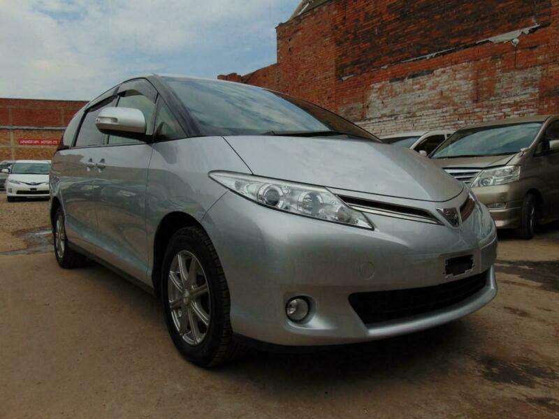 Toyota estima 2013