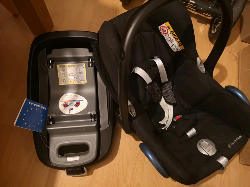Maxi Cosi Cabriofix Car Seat, Family Fix ISO Base, Rain Cover & Mirror in Tandragee, County