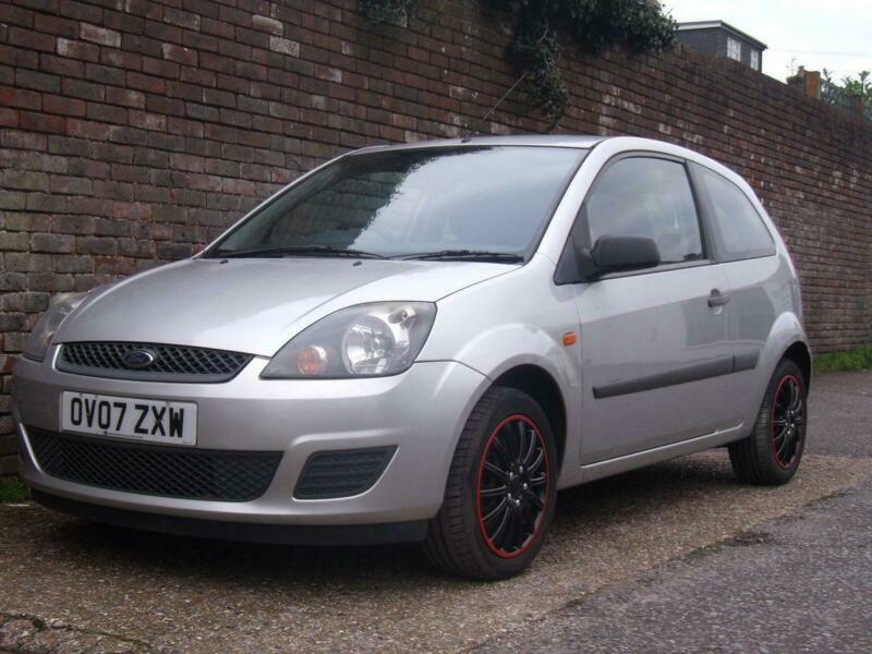 Ford Fiesta STYLE CLIMATE 16V 3-Door PETROL MANUAL 2007/07 | in