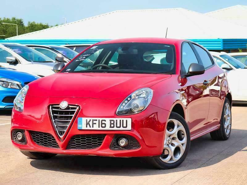 Alfa romeo hatchback