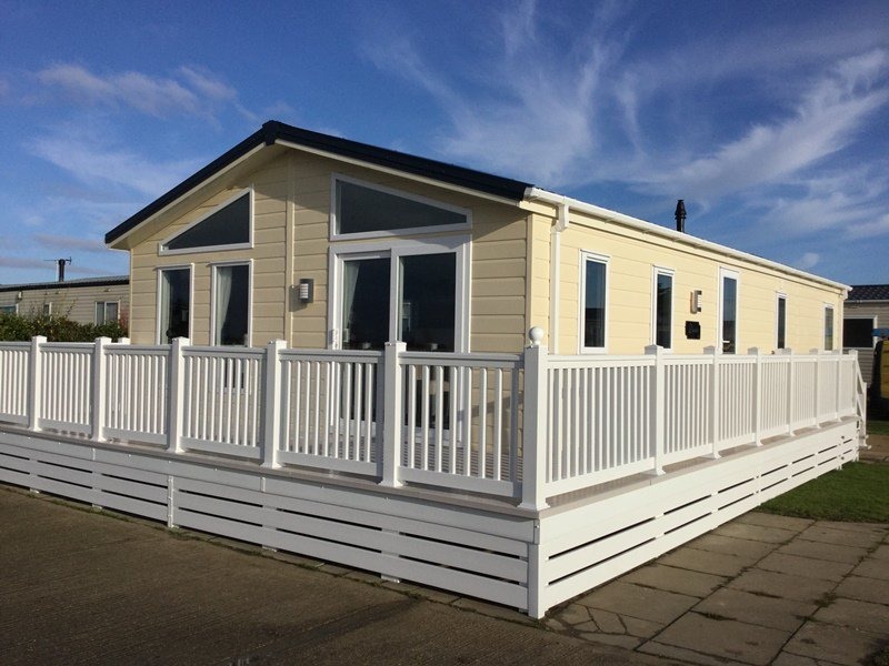 20ft Lodge at Seawick Holiday Park Finance available 11.5 month