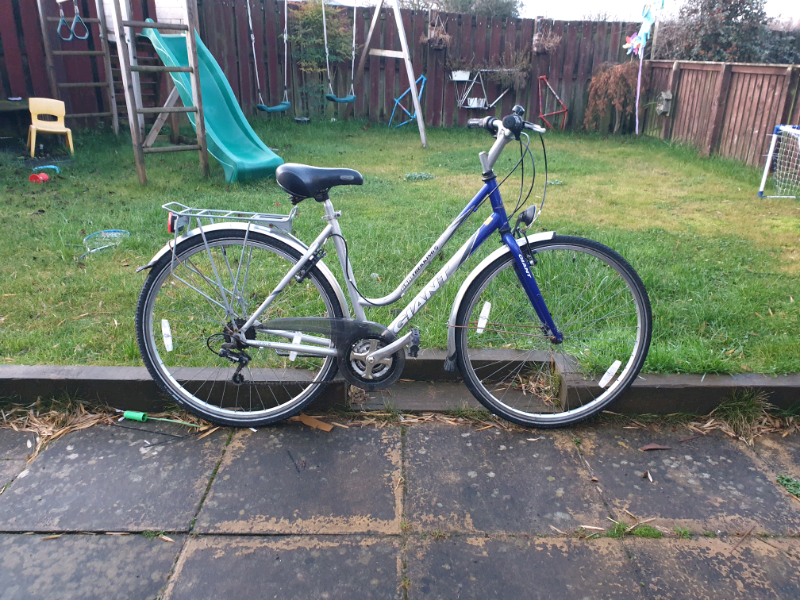 Giant hybrid bike ladies 54cm in West End, Glasgow Gumtree