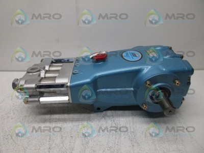 CAT PUMPS 2520 TRIPLEX PUMP *NEW NO BOX*