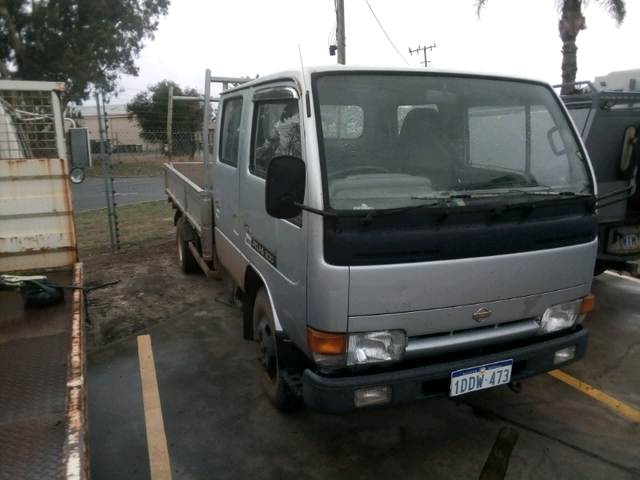 Nissan atlas 200