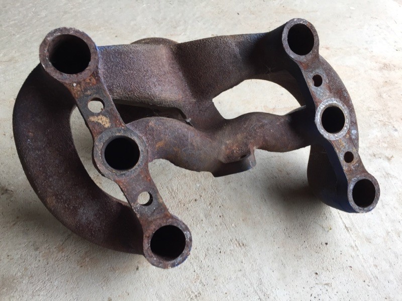 Wisconsin VP4 Exhaust and Intake Manfiold