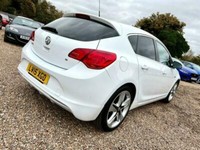2015 Vauxhall Astra 1.6i Limited Edition Hatchback Petrol Manual