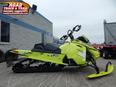 2015 Ski-Doo Freeride™137 Rotax® 800R E-TEC® Safety Green