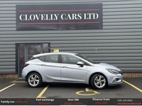 2018 Vauxhall Astra 1.6 CDTi BlueInjection SRi Nav Hatchback 5dr Diesel Manual E