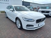 VOLVO V90 2.0 B4P Momentum 5dr Auto