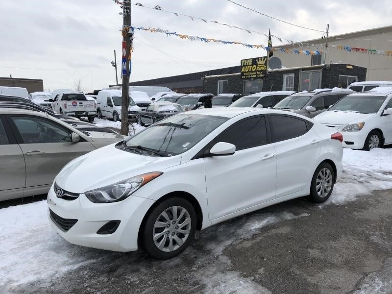 2012 Hyundai Elantra 6 SPEED MANUAL EXTRA CLEAN LOW KMS