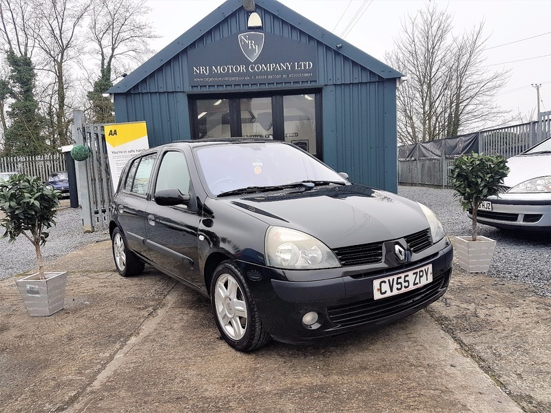Renault Clio 1 2 Dynamique Black