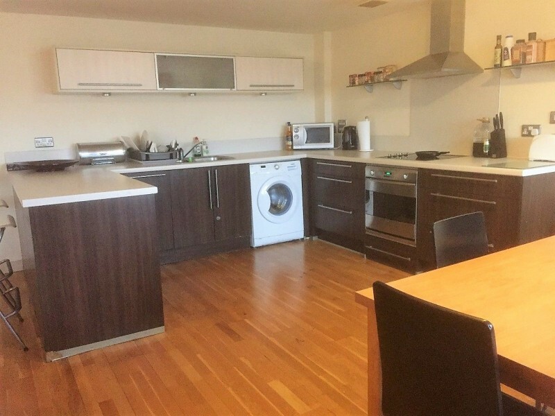 2 Bedroom Flat In 51 02 Apartments St James Barton Bristol Bs1 In Stokes Croft Bristol Gumtree
