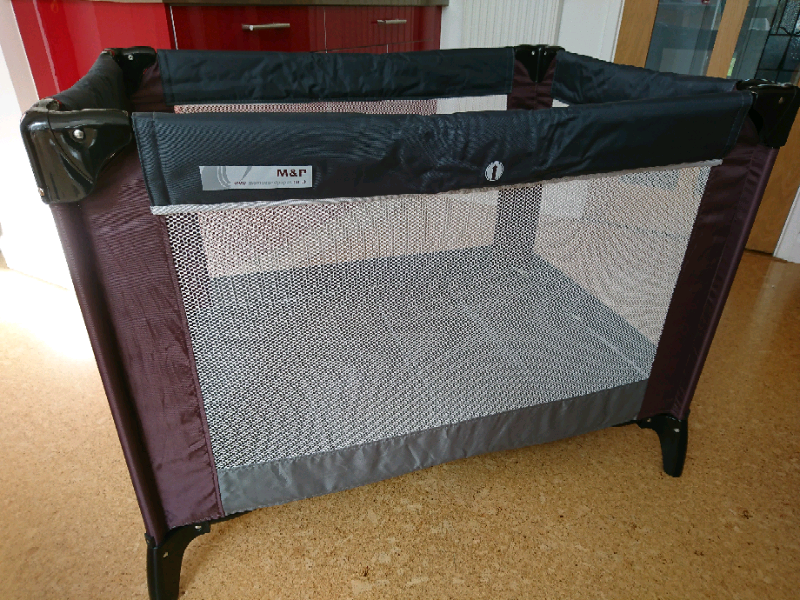 Travel cot, Mamas and Papas in Long Eaton, Nottinghamshire Gumtree