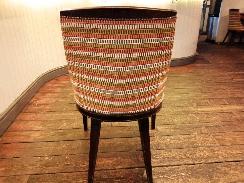 Bar Restaurant Tub Chairs Leather/Upholstered Job Lot 32 in