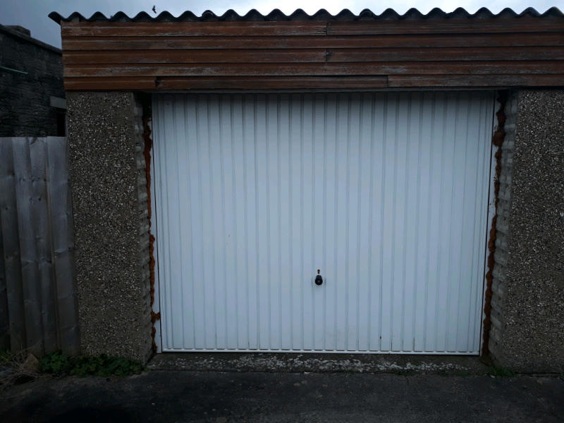 Freehold Garage For Sale / Long Let. Swindon in Swindon, Wiltshire