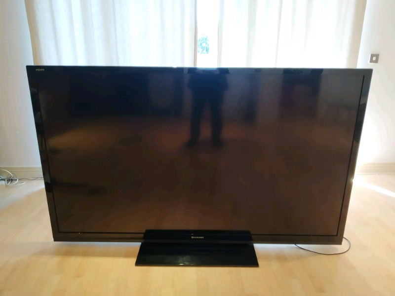 Sharp 80 inch Aquos 1080p Smart LED HDTV in Canary Wharf, London