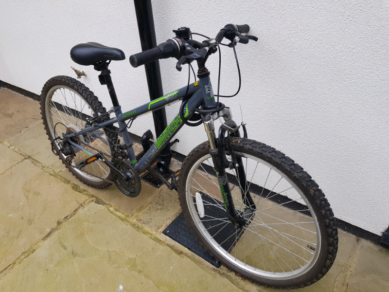 apollo switch 24 inch bike