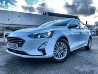 FRONT & REAR PARKING SENSORS - CRUISE CONTROL