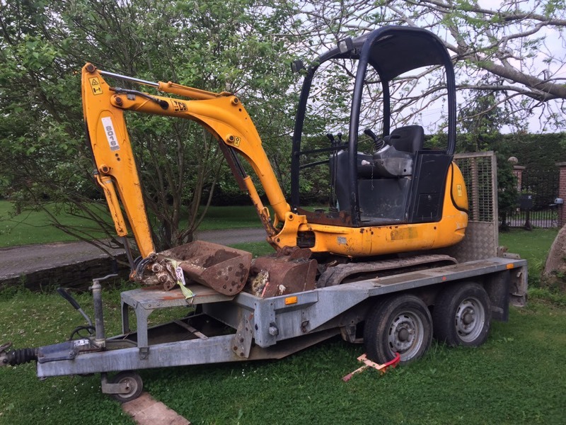 JCB mini digger and trailer in Fareham, Hampshire Gumtree